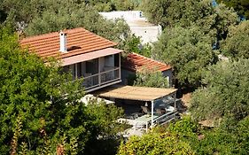 Lithea Villas And Studios By The Sea