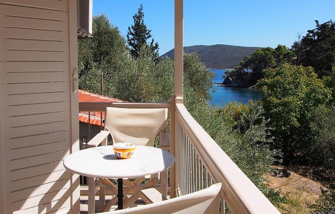 Lithea Villas And Studios By The Sea Agios Petros  Exterior foto